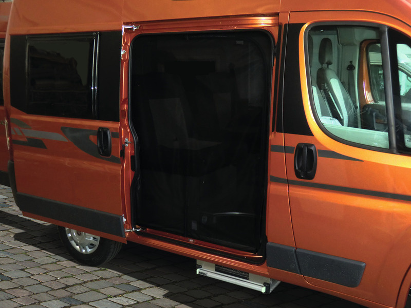 Moskytiéra Carbest pro posuvné dveře pro Fiat Ducato od roku výroby 2007 - vstup vpravo