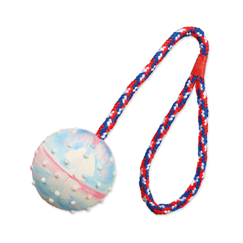 Hračka TRIXIE míček na provázku 30 cm 1 ks