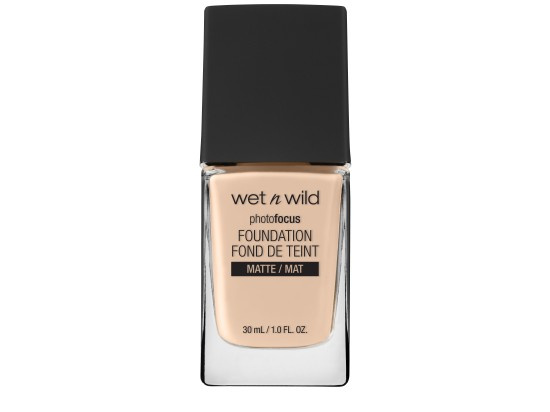 Wet n Wild Photo Focus matující fluidní make-up odstín Soft Ivory 30 ml