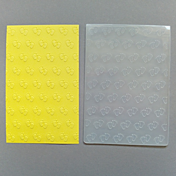 Otisky nohou - A6 embosovací kapsa