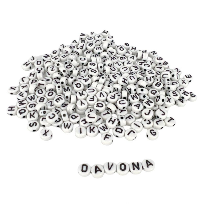 Plastové korálky navlékací s písmeny (250ks) bílé