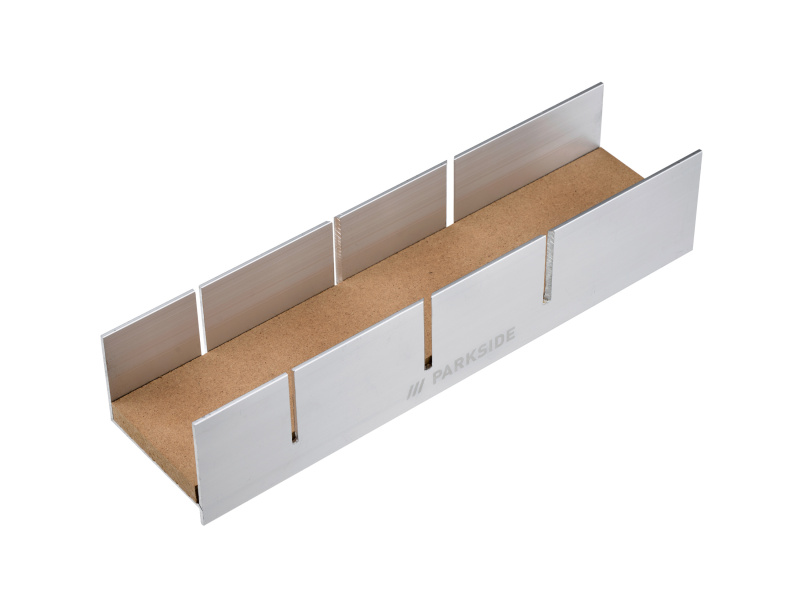 Parkside® Pilka na dřevo (řezací zásuvka)