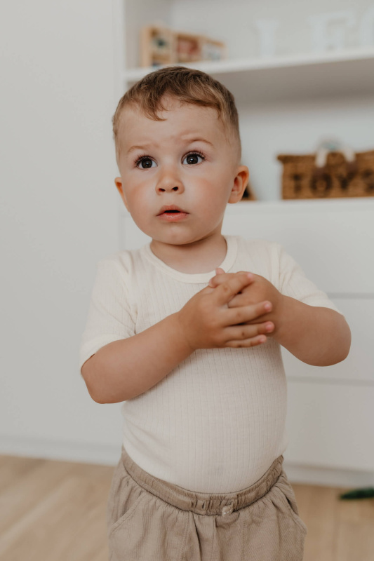 Dětské triko s krátkým rukávem z merino vlny a hedvábí krémové Cosilana Velikost: 152