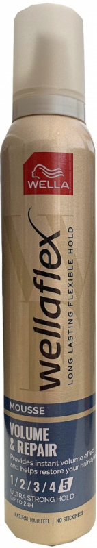 Wella Wellaflex 2 Days Volume pěnové tužidlo pro bohatý objem Vol 4 200 ml