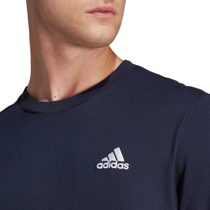 Tričko adidas Essentials s vyšitým malým logem M HY3404 s