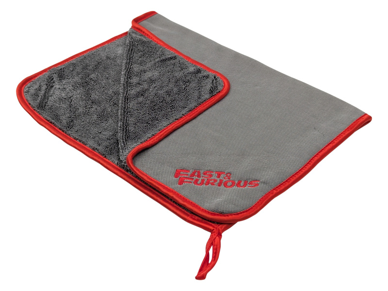 Příslušenství na čištění auta (prachovka)