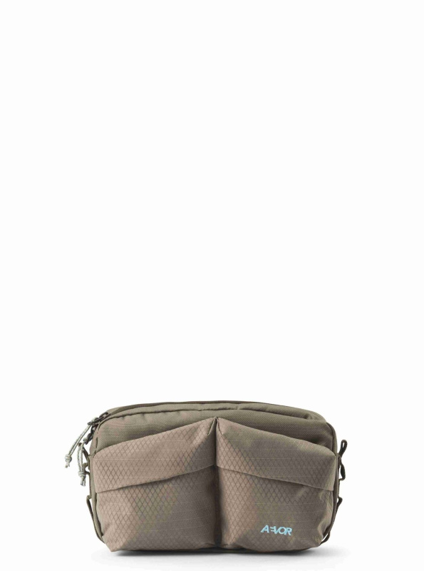 Aevor taštička přes rameno Ut Hip Pack Utility Coffee Brown | Hnědá | Velikost One Size