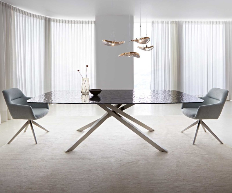 Jídelní stůl Edge oválný 240x120 reliéfní sklo kouřově černá 3D design