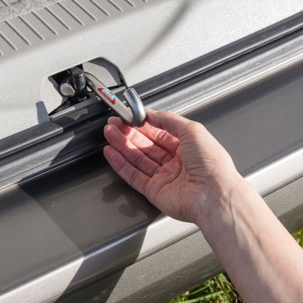 Větrání zavazadlového prostotu s aretací Air-Safe