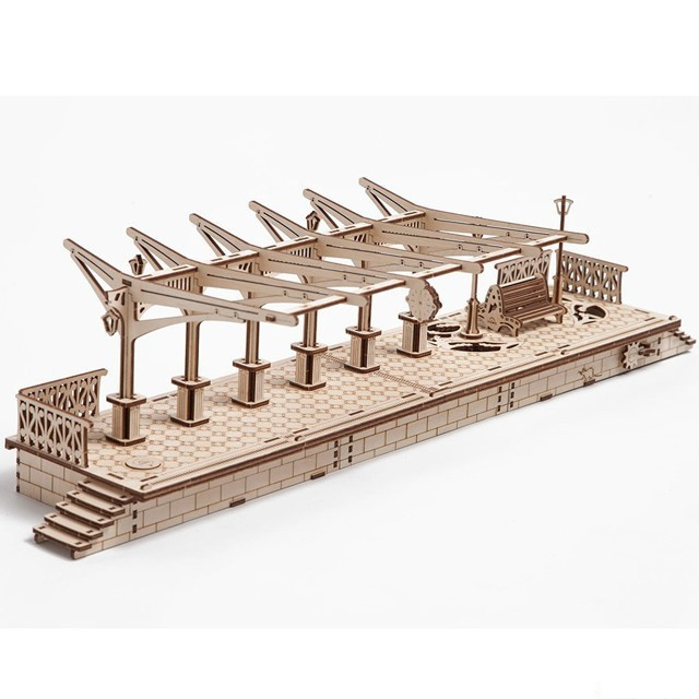 Ugears 3D puzzle - Nádraží 196 dílků