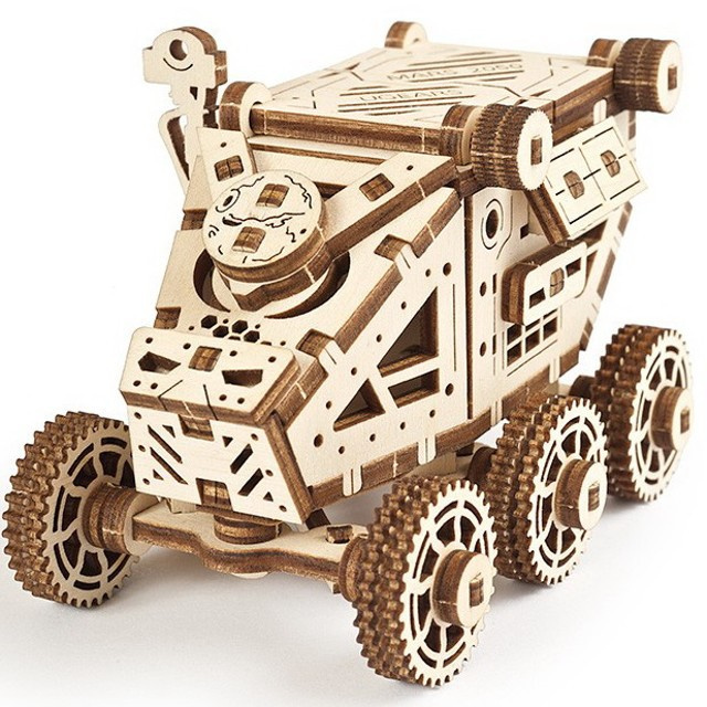 Ugears 3D dřevěné mechanické puzzle Bugina z Marsu