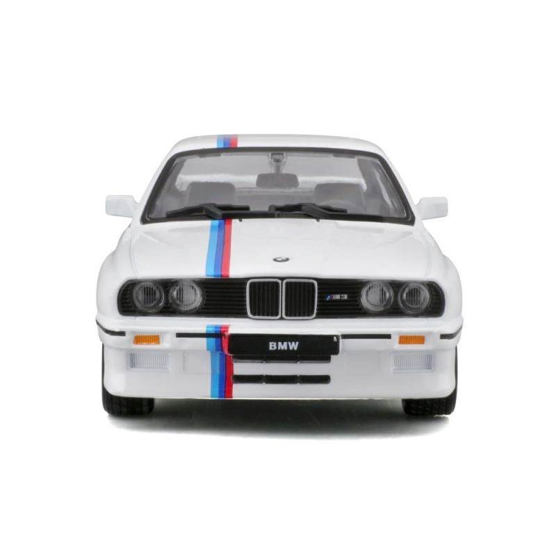 Bburago Plus BMW 3 Series M3 1988 White 1:24