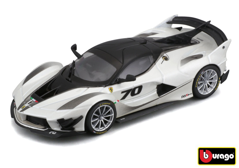 Bburago Ferrari Racing FXX-K EVO 2017 bílá/černá 1:43