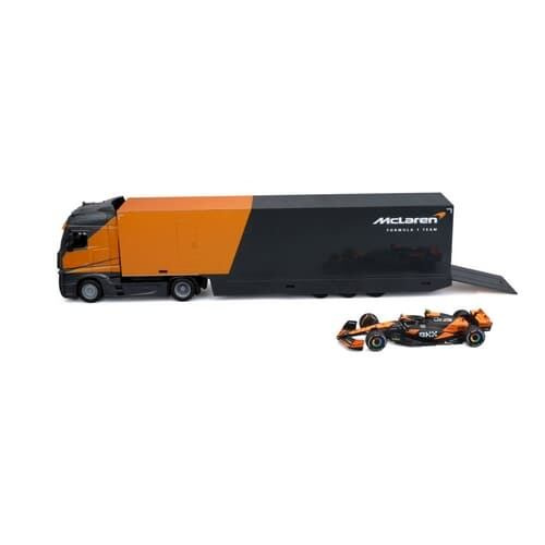 Bburago – RACE M-B Tahač s návěsem + F1 McLaren Team MCL38 (2024), #4 Lando Norris, 1:43
