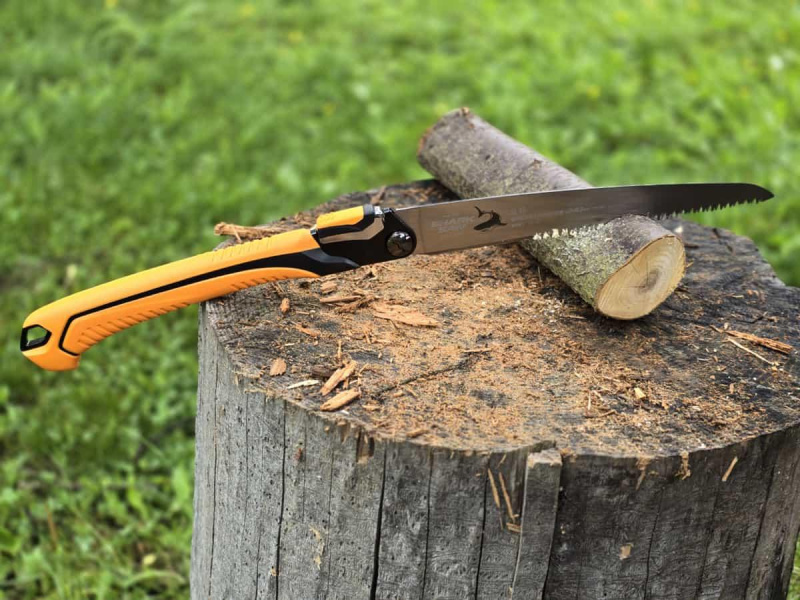 Japonská skládací zahradnická pilka hrubší 240 mm
