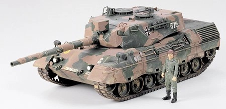 Tamiya Plastikový model tanku 35112 German Leopard A4 Tank 1:35