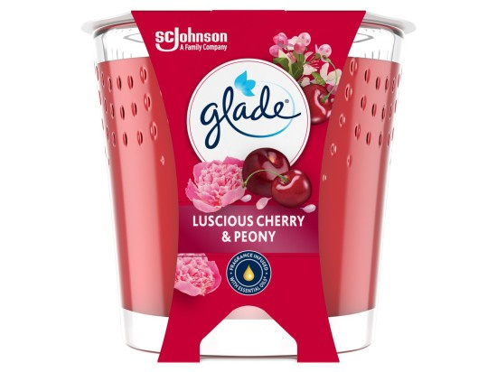 Glade svíčka vonná Luscious Cherry & Peony, 112 g