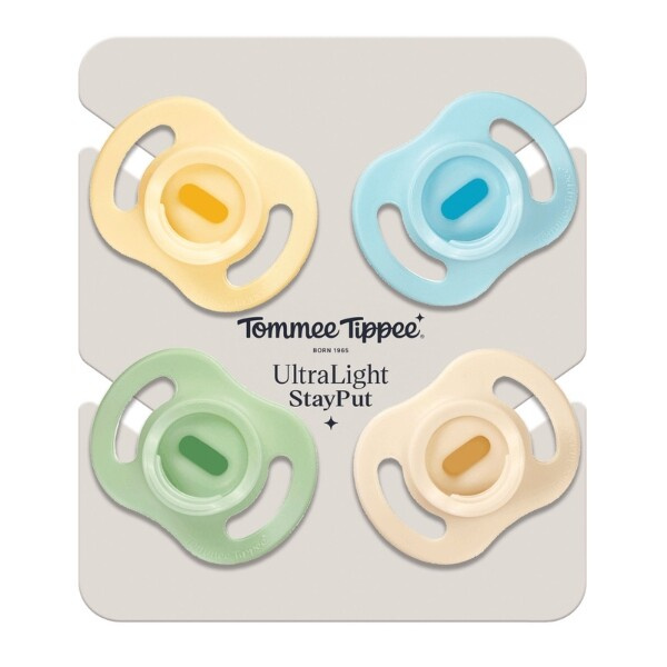 Tommee Tippee Ultra Light Stay Put 0-6 m dudlík Boy 4 ks