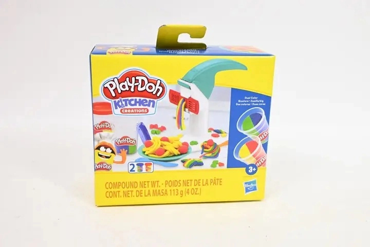Play-Doh Kitchen Creations strojek na těstoviny
