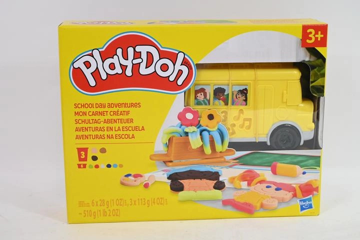 Play-Doh školní autobus s modelínou