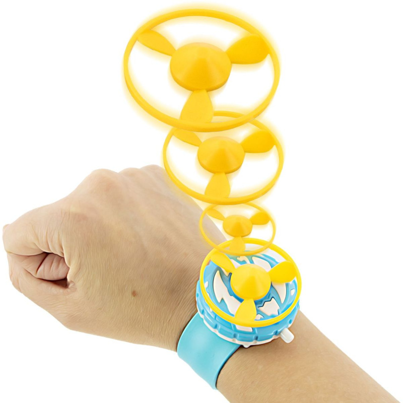 Dětský náramek s vystřelovacím kolečkem