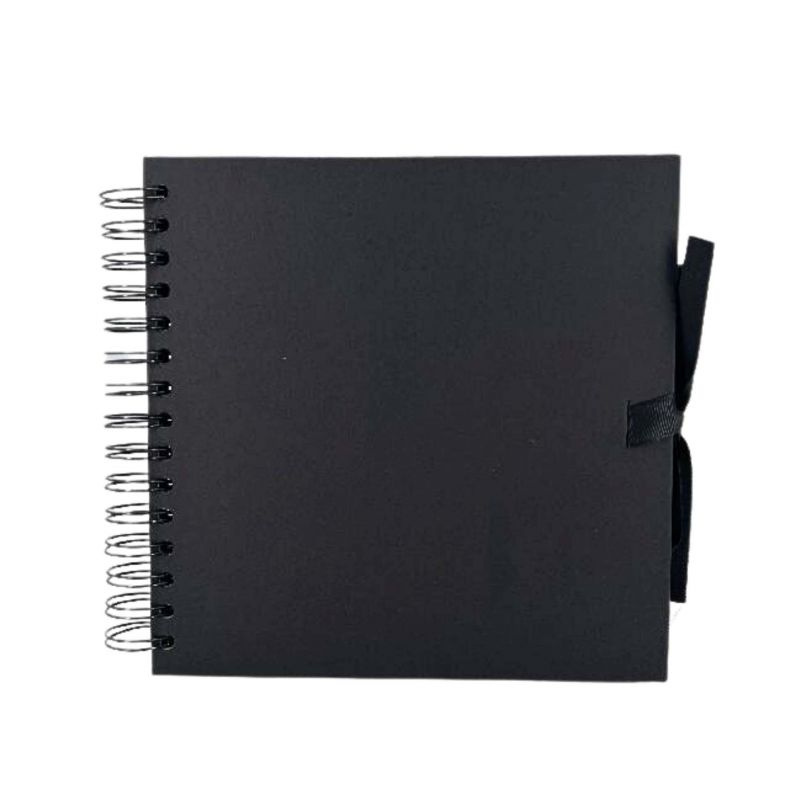 Album kroužkové černé se stuhou (200g/m2, 42 listů) 20,5×20,5cm