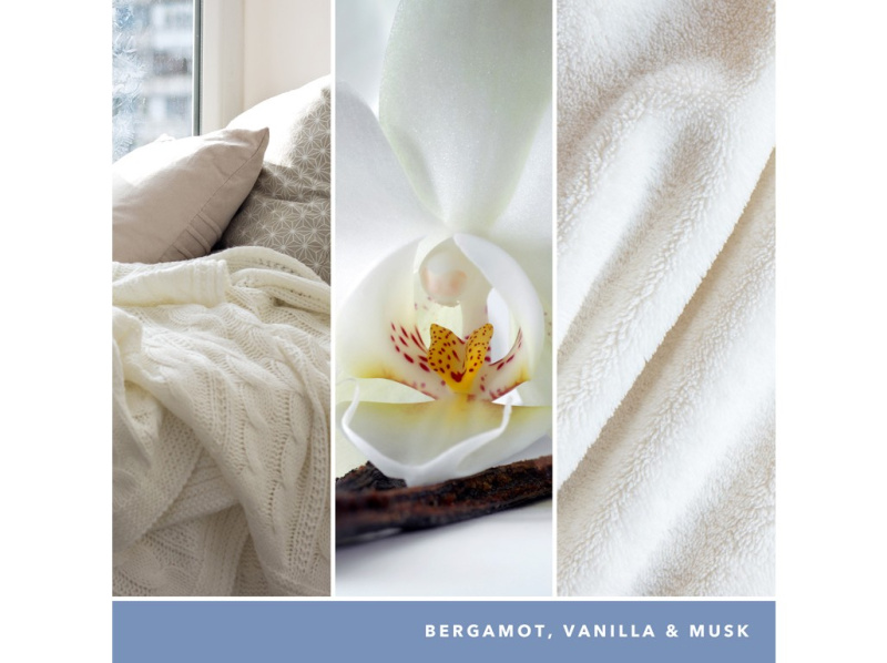 Yankee Candle Soft Blanket vonná svíčka 368 g