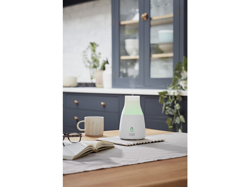 Yankee Candle Ultrasonic Electric Diffuser Kit Black Cherry ultrazvukový aroma difuzér 1 ks