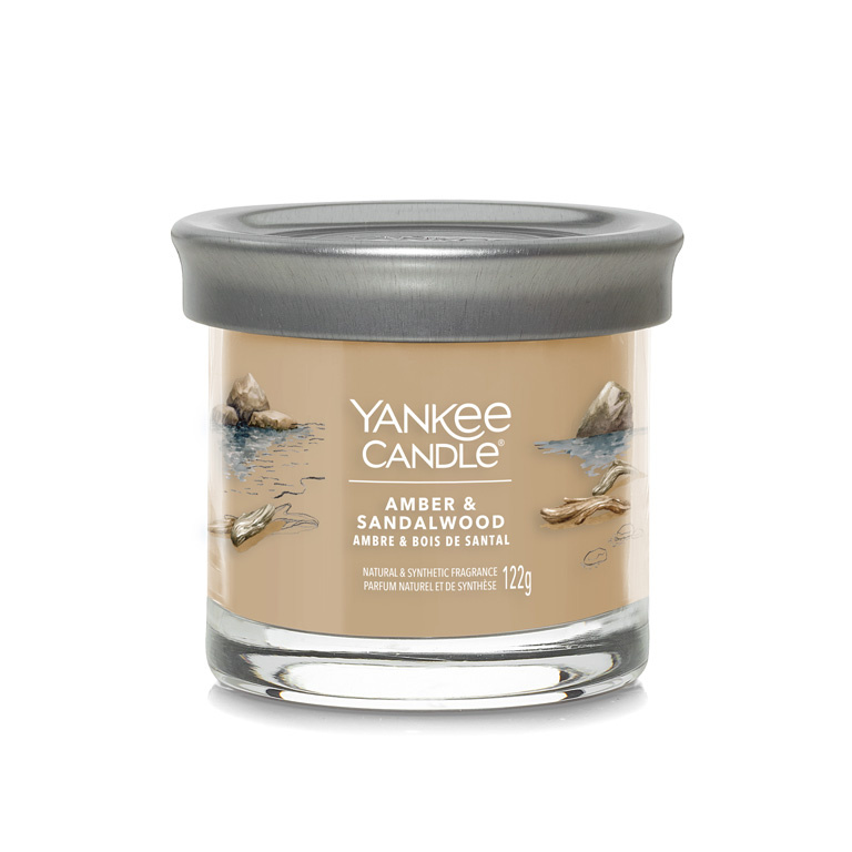 Yankee Candle Amber & Sandalwood vonná svíčka 122 g