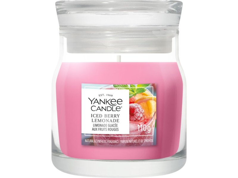 Yankee Candle Iced Berry Lemonade vonná svíčka Signature 110 g