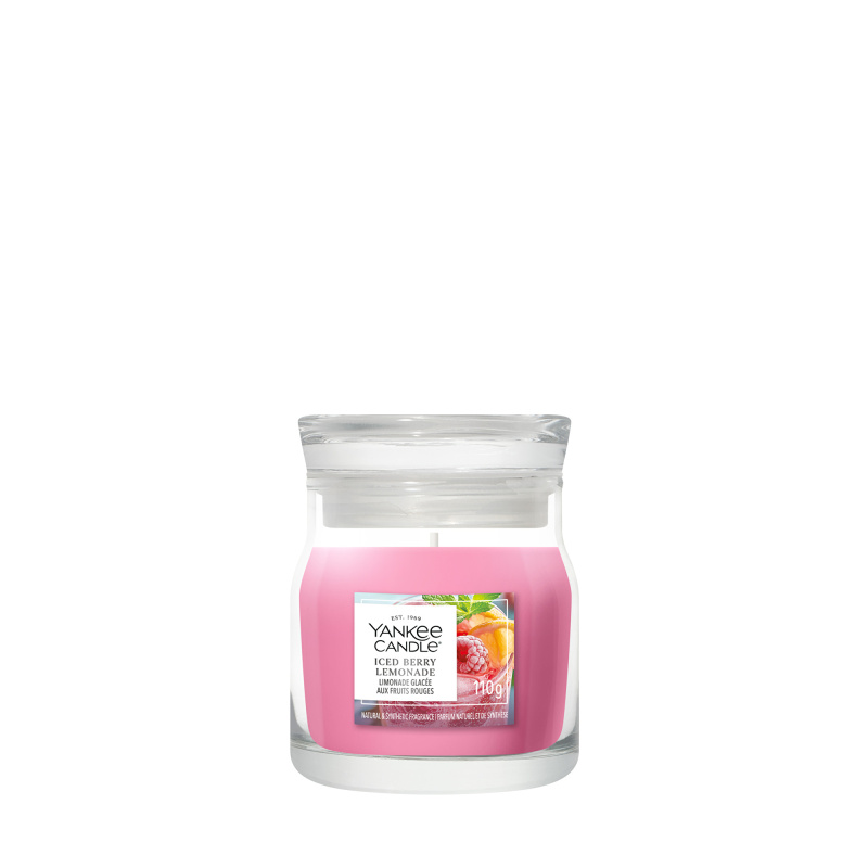 Yankee Candle Iced Berry Lemonade vonná svíčka Signature 110 g