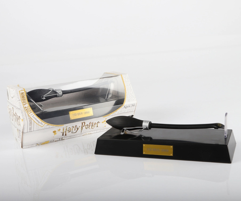 Harry Potter: Pero levitující Nimbus 2000