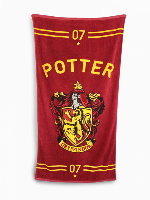 CurePink: | Osuška - ručník Harry Potter: Quidditch (75 x 150 cm) červený [93263]