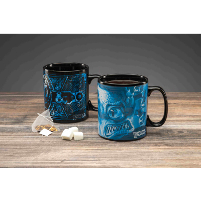 Dungeon and Dragons Hrnek měnící 550 ml