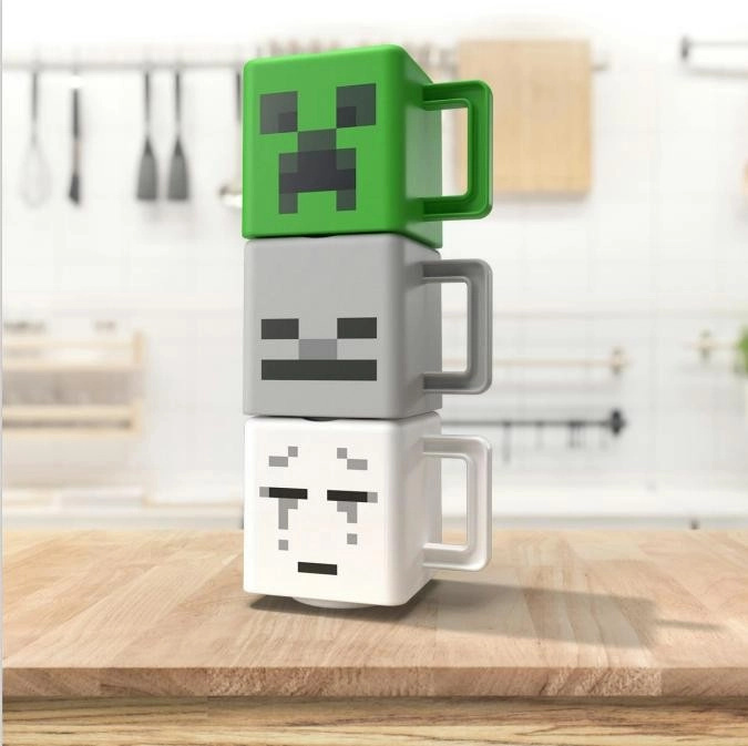 CurePink Set 3 kusů plastových hrníčků Minecraft Příšery 250 ml