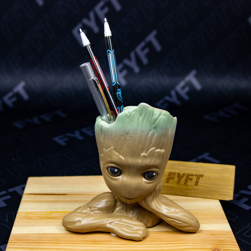 Epee Guardians of the Galaxy Groot Stojan na tužky a květináč