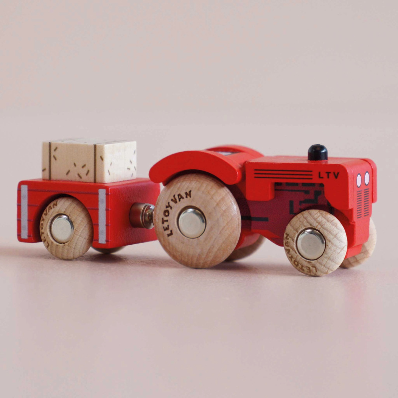 Le Toy Van Dřevěný traktor Tilly
