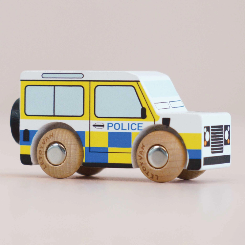 Le Toy Van Dřevěné policejní autíčko Bobby
