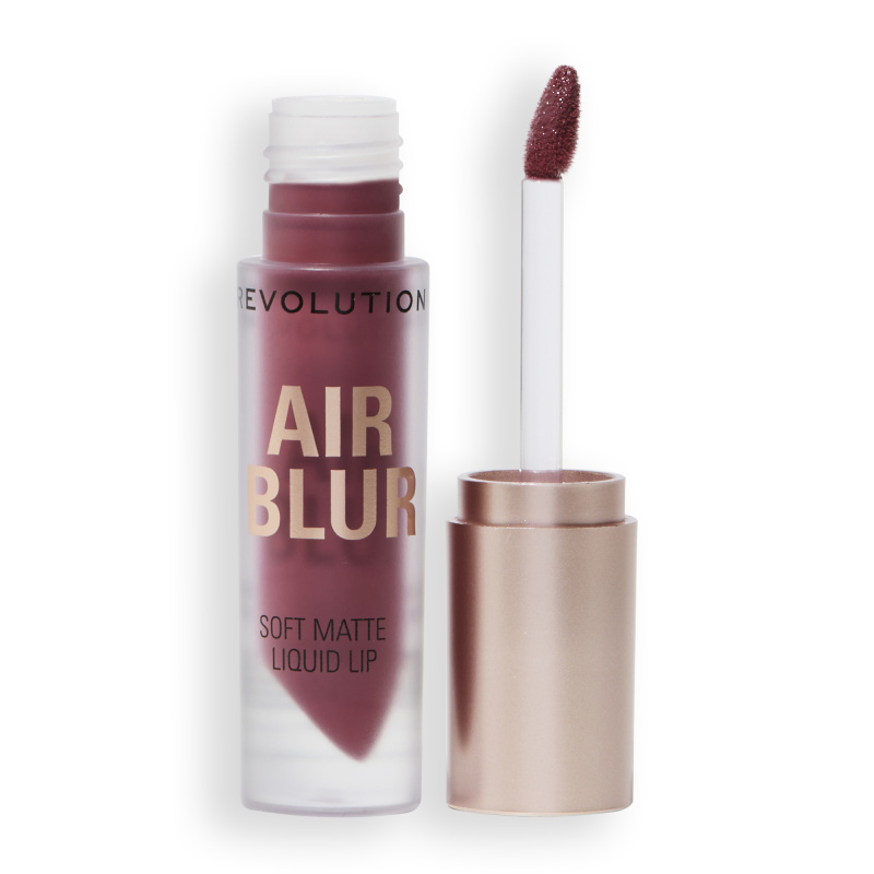 Makeup Revolution Air Blur Liquid Lipstick lehká tekutá matná rtěnka odstín Black Cherry 3.5 ml