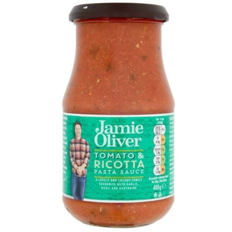 Jamie Oliver rajčatová omáčka se sýrem ricotta a bazalkou