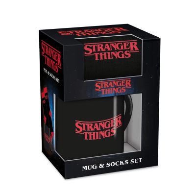 Stranger Things dárkový set (hrnek a ponožky)
