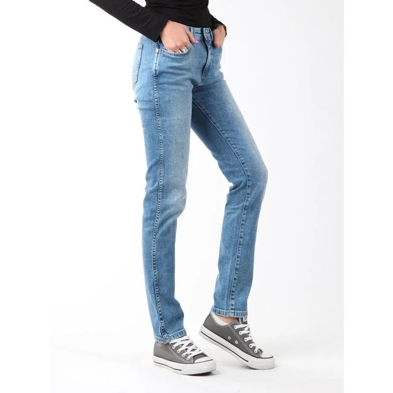 Dámské džíny Wrangler Boyfriend Jeans Best Blue W27M9194O SPOJENÉ STÁTY AMERICKÉ 30 / 30
