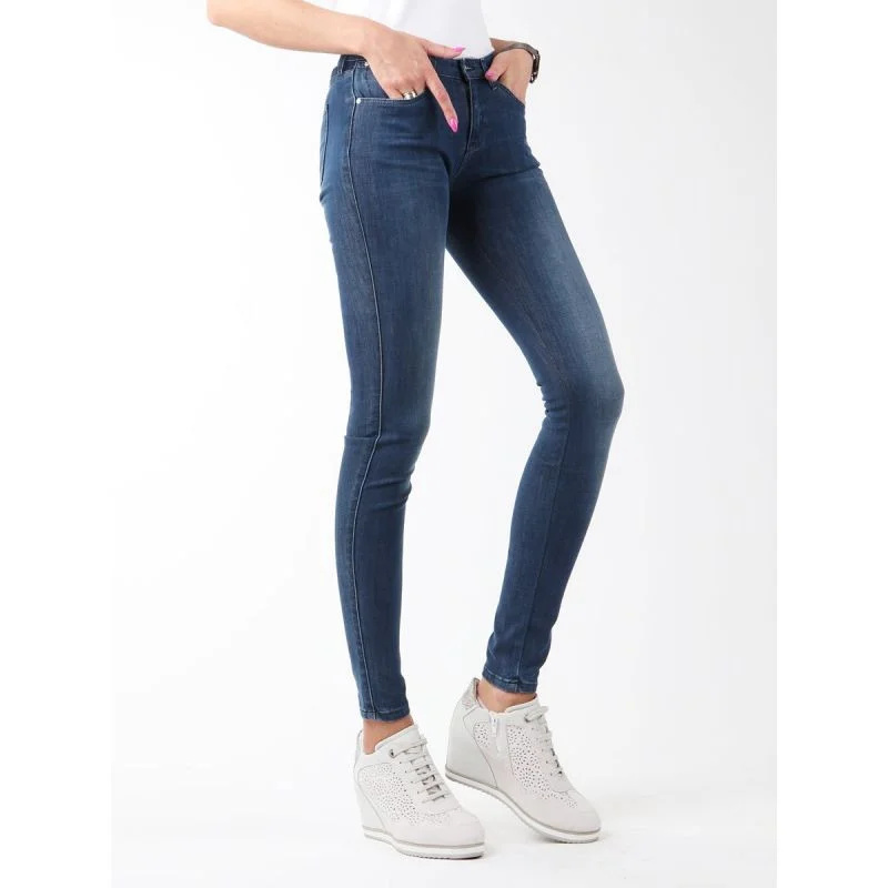 Dámské džíny Wrangler Natural River W Jeans W29JPV95C SPOJENÉ STÁTY AMERICKÉ 26 / 30