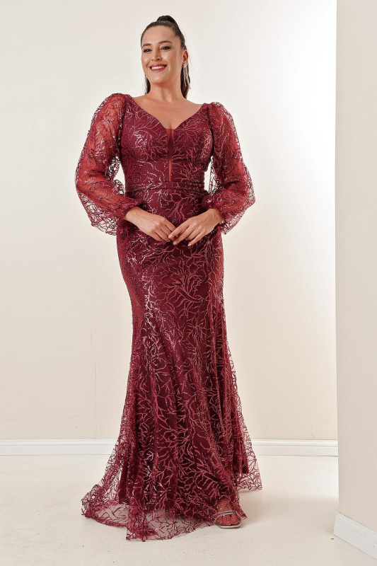 Dlouhé plus size šaty se třpytivým vzorem