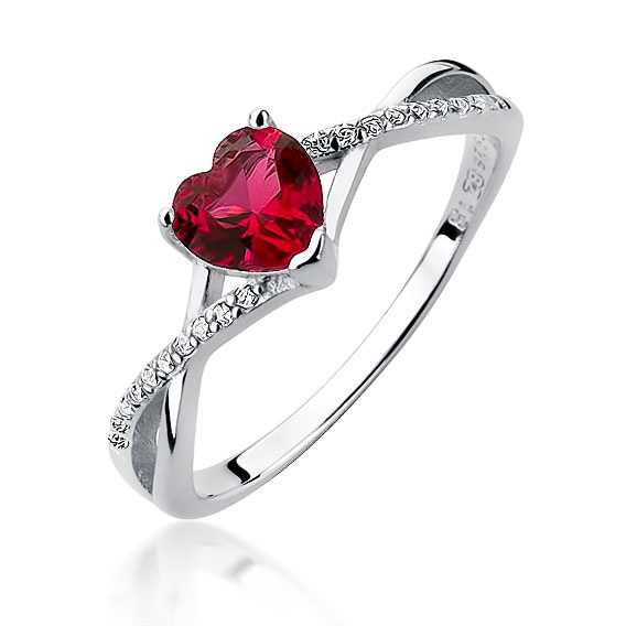 Olivie Stříbrný prsten SRDCE RUBY 3635 Velikost prstenů: 7 (EU: 54-56)