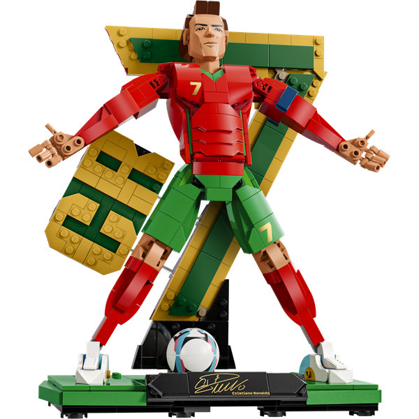 Lego® editions 43016 cristiano ronaldo – fotbalová legenda