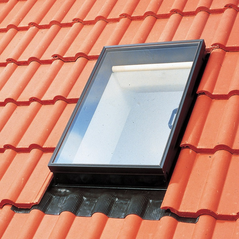 VELUX VLT Rozměr výlezu: 025 45x55 cm