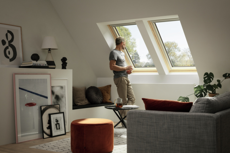Střešní okno Velux GLL 1064 Z Velux: SK06 114x118 cm