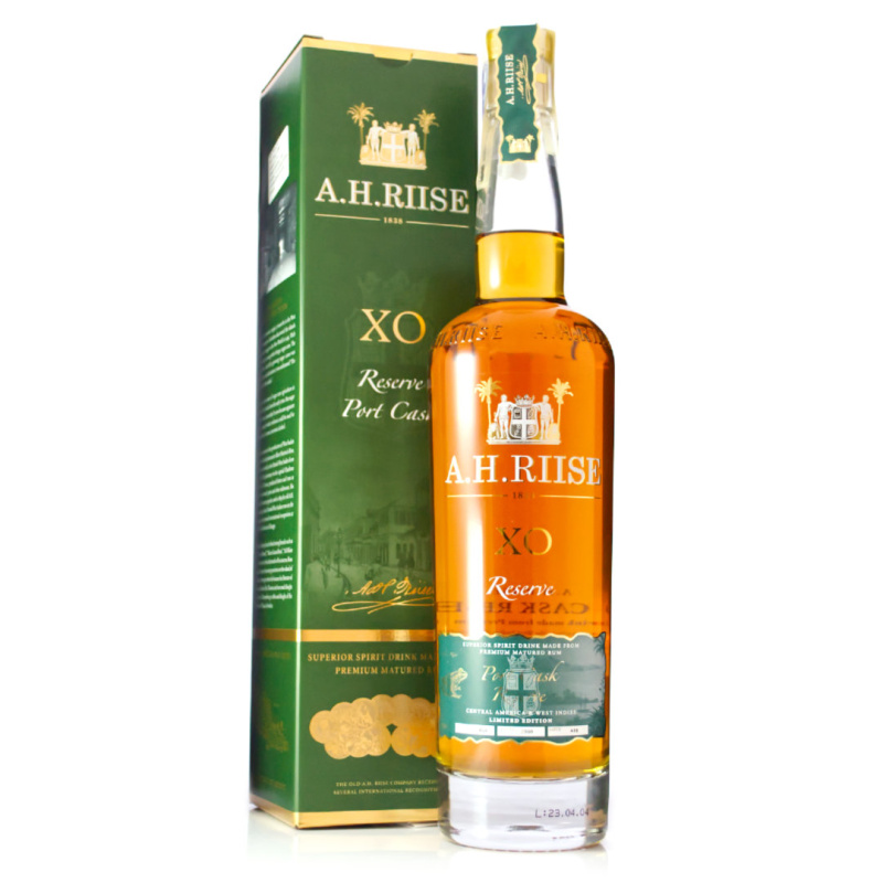 A. H. Riise Port Cask Finish Rum 45 % 0,7 l
