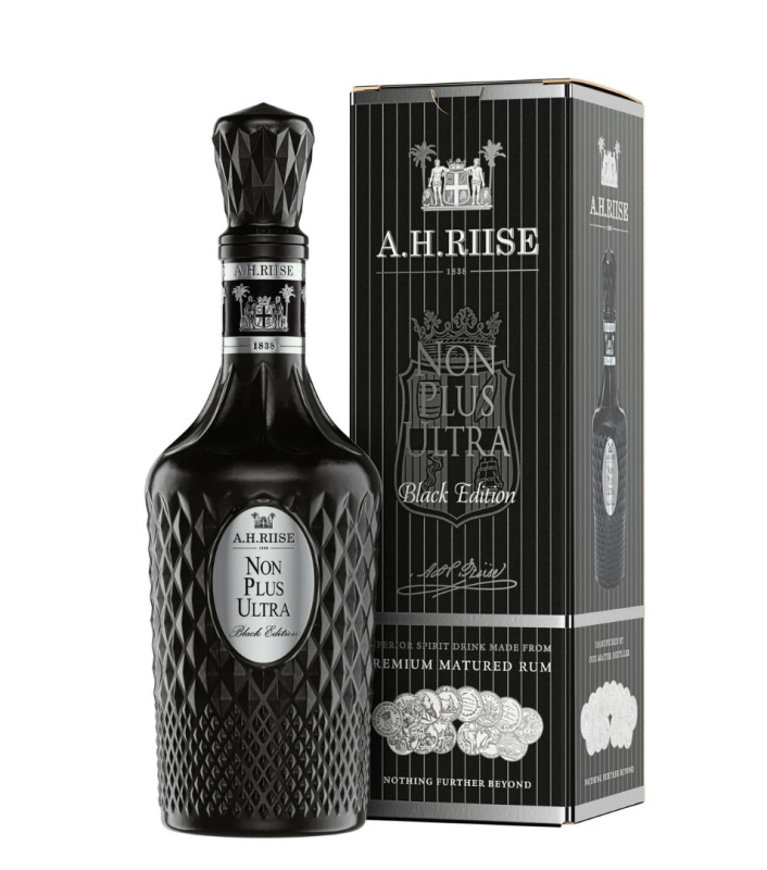 A. H. Riise Non Plus Ultra Black Edition 42 % 0,7 l